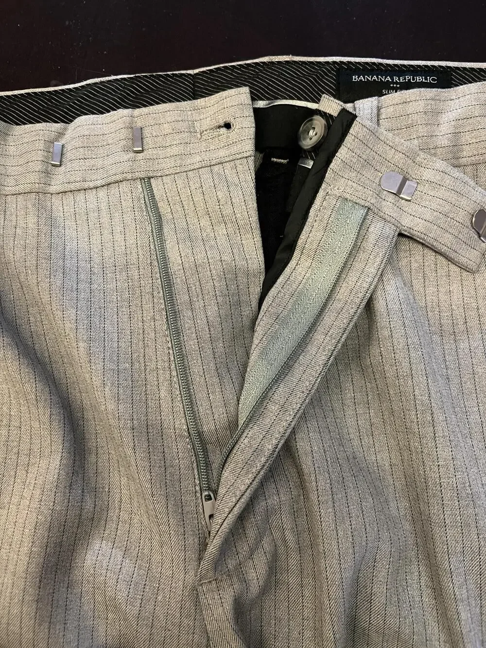 Banana Republic Dress Pants Mens 35x32 Gray Slim Fit Pinstripe Stretch Formal